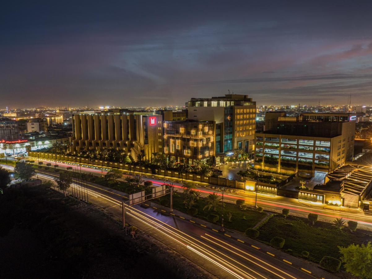 Grand Millennium Al Seef Basra Buitenkant foto