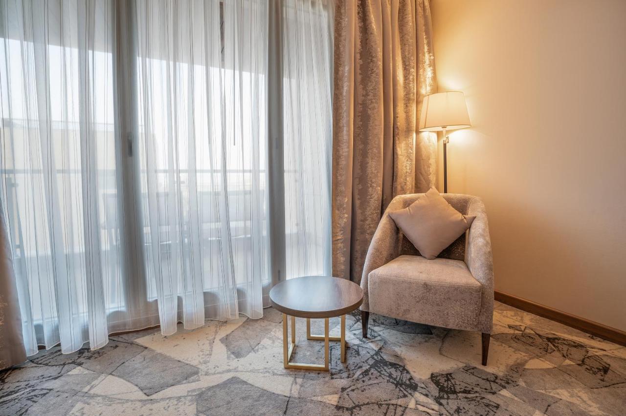 Grand Millennium Al Seef Basra Buitenkant foto