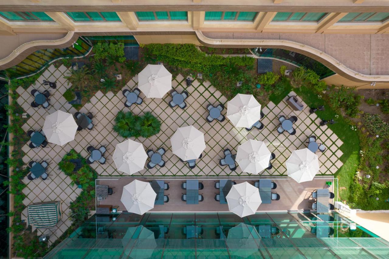Grand Millennium Al Seef Basra Buitenkant foto