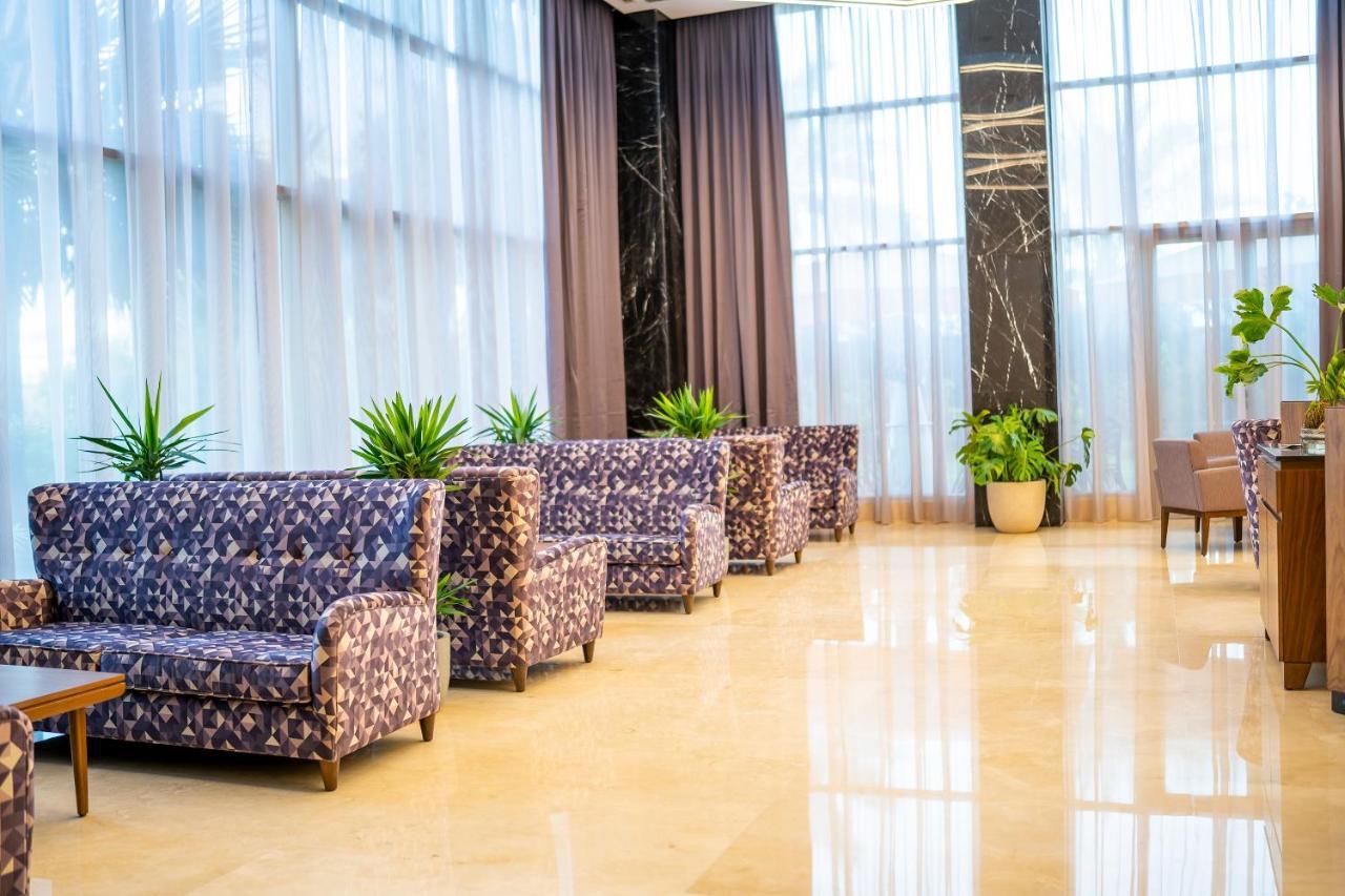 Grand Millennium Al Seef Basra Buitenkant foto