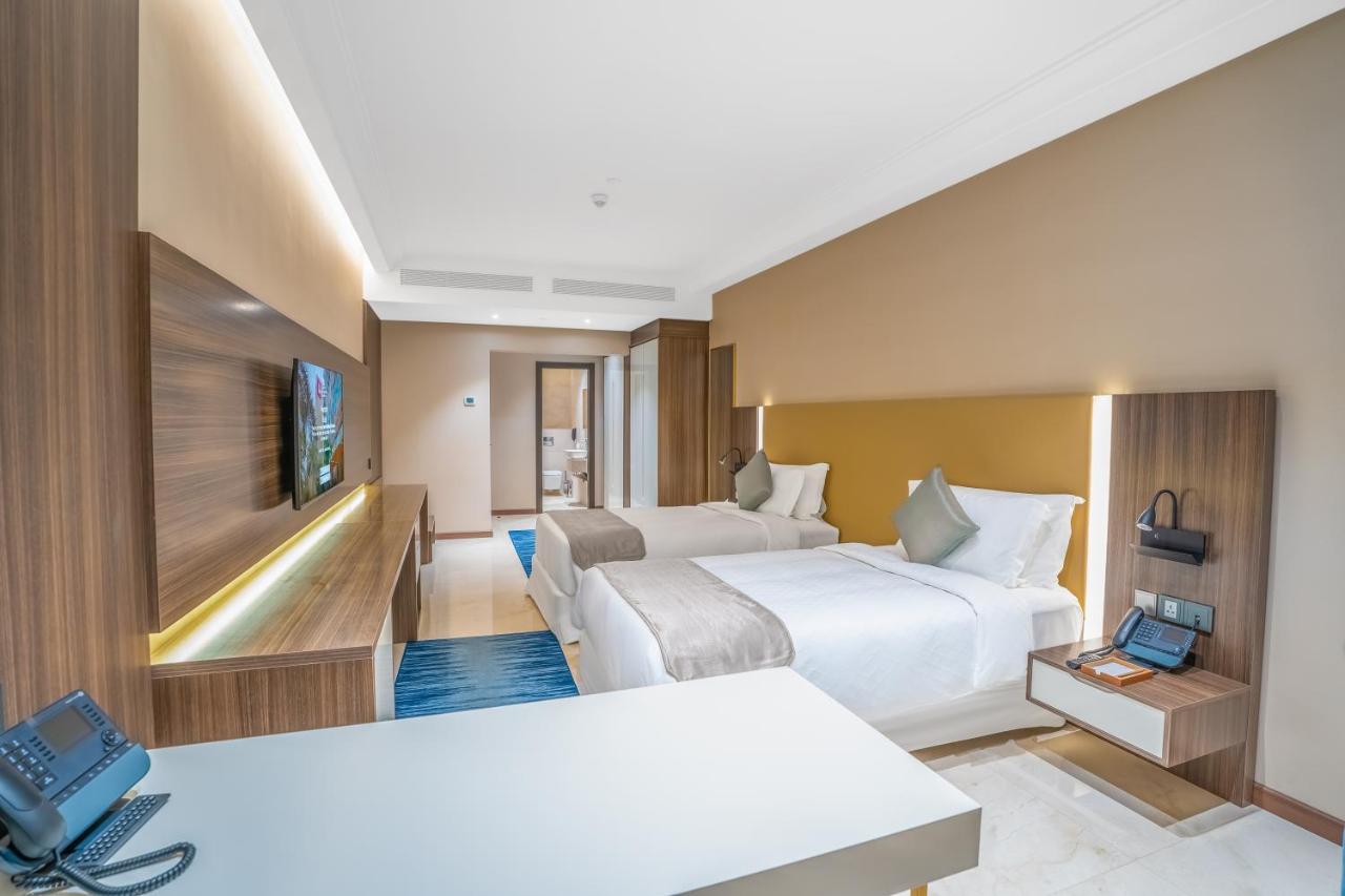Grand Millennium Al Seef Basra Buitenkant foto