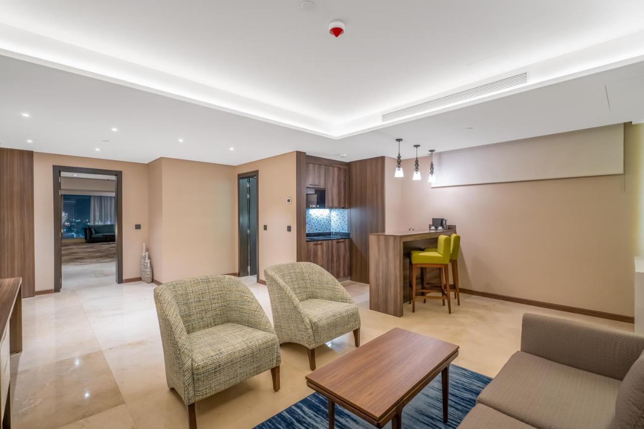 Grand Millennium Al Seef Basra Buitenkant foto